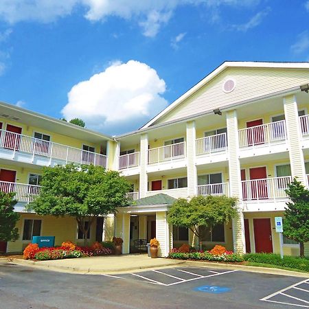 Hometowne Studios By Red Roof Winston-Salem - University Pkwy Eksteriør billede